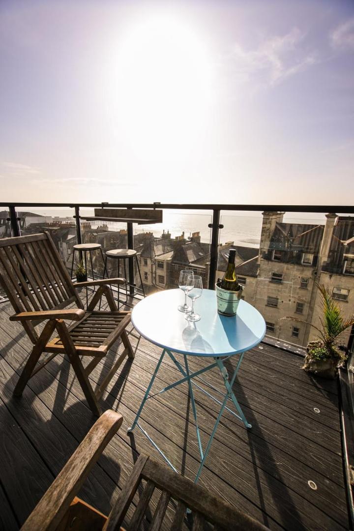 דירות הייסטינגס The Sunrise Penthouse מראה חיצוני תמונה