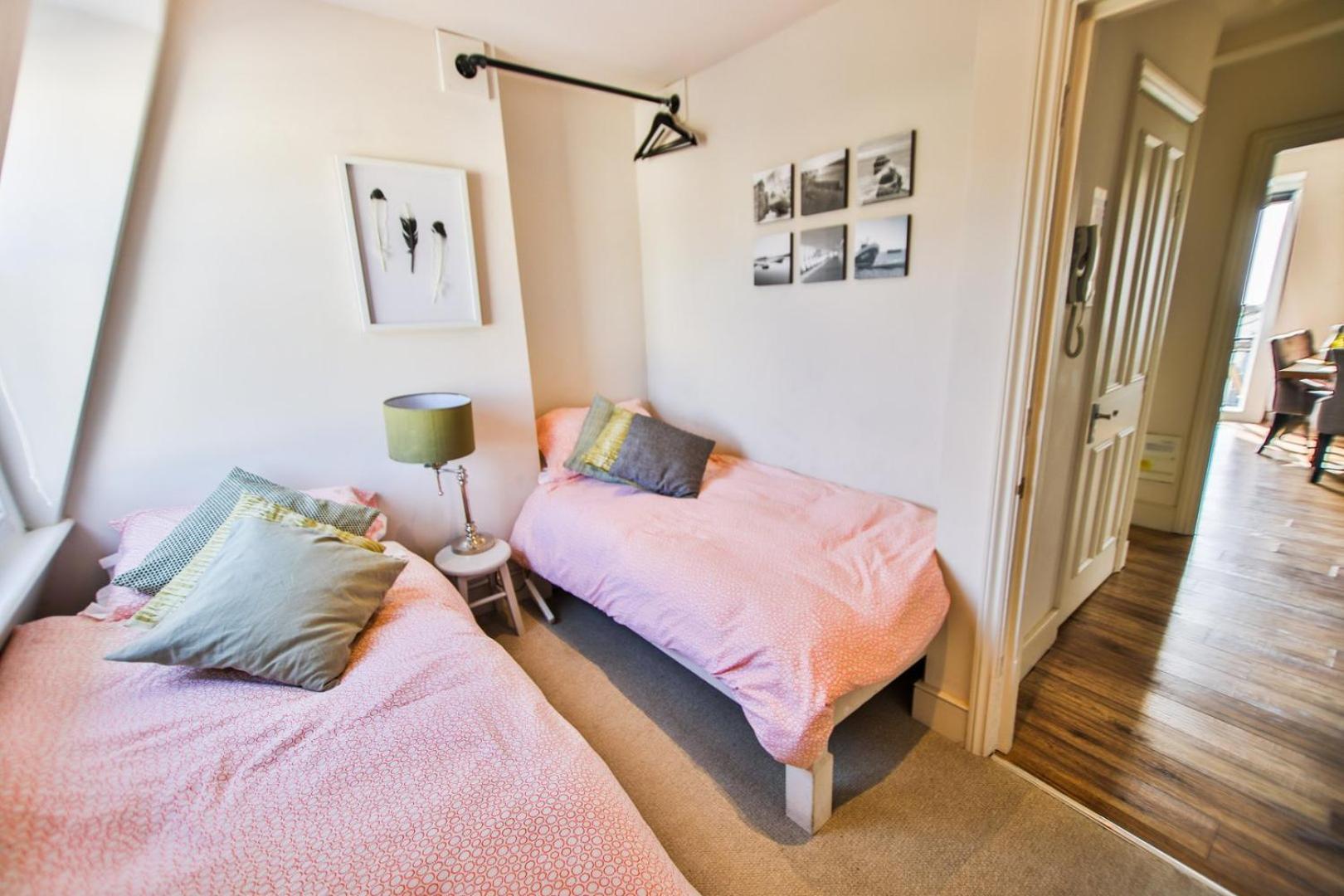דירות הייסטינגס The Sunrise Penthouse מראה חיצוני תמונה